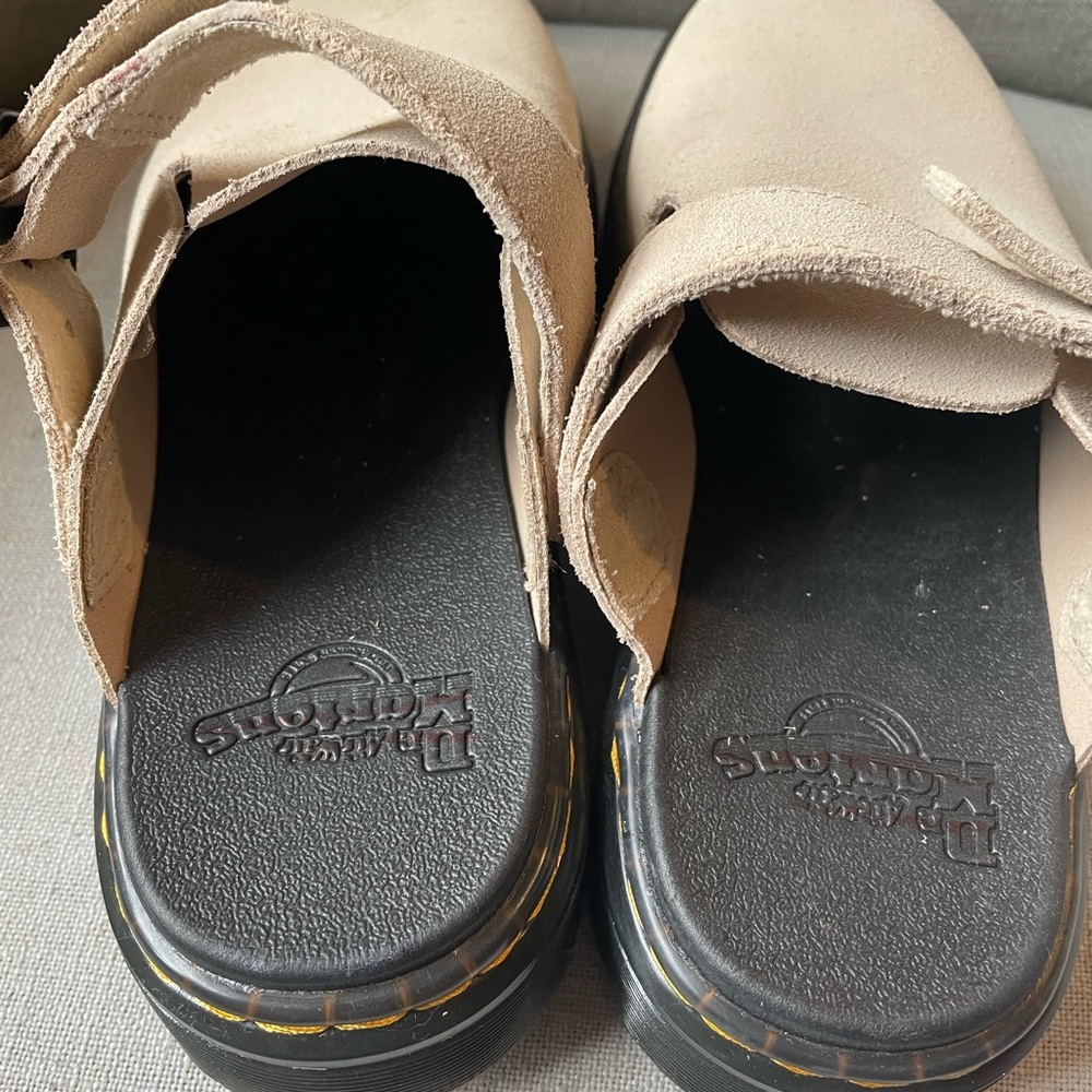 NWOT Dr Martens Carlson Suede Casual Slingback Mules Size 6 Women’s - Picture 12 of 15